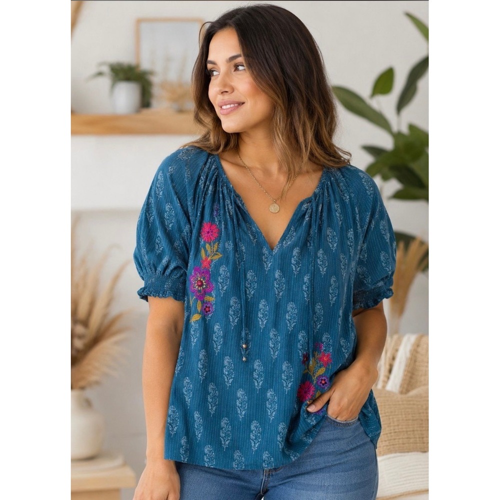 Natural Life XS Blue Floral Embroidered Gauze Peasant Blouse Boho Cottagecore